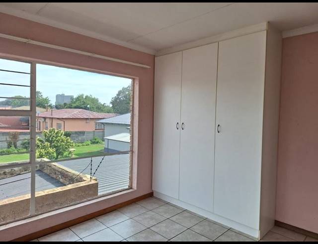 2 BEDROOM PROPERTY TO RENT IN RANDFONTEIN CENTRAL